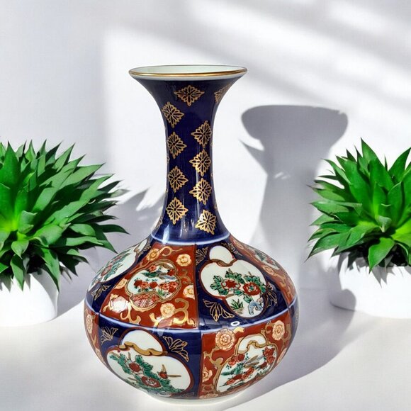 Vintage Japan Gold Imari hand painted vase 8.5” - Picture 1 of 10